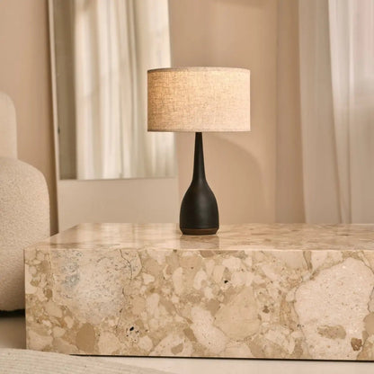 Jacob Black Lamp | Beige Linnenmix Shade & Elegant Lighting