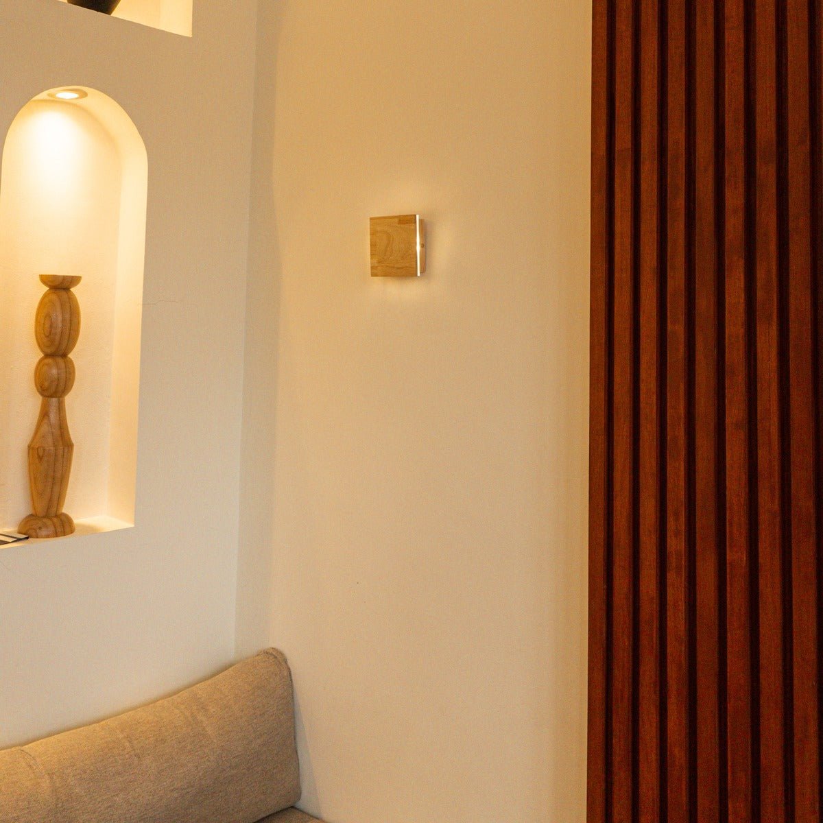 Cordless Wall Light - Light Brown Rubberwood, Rechargeable Dimmable