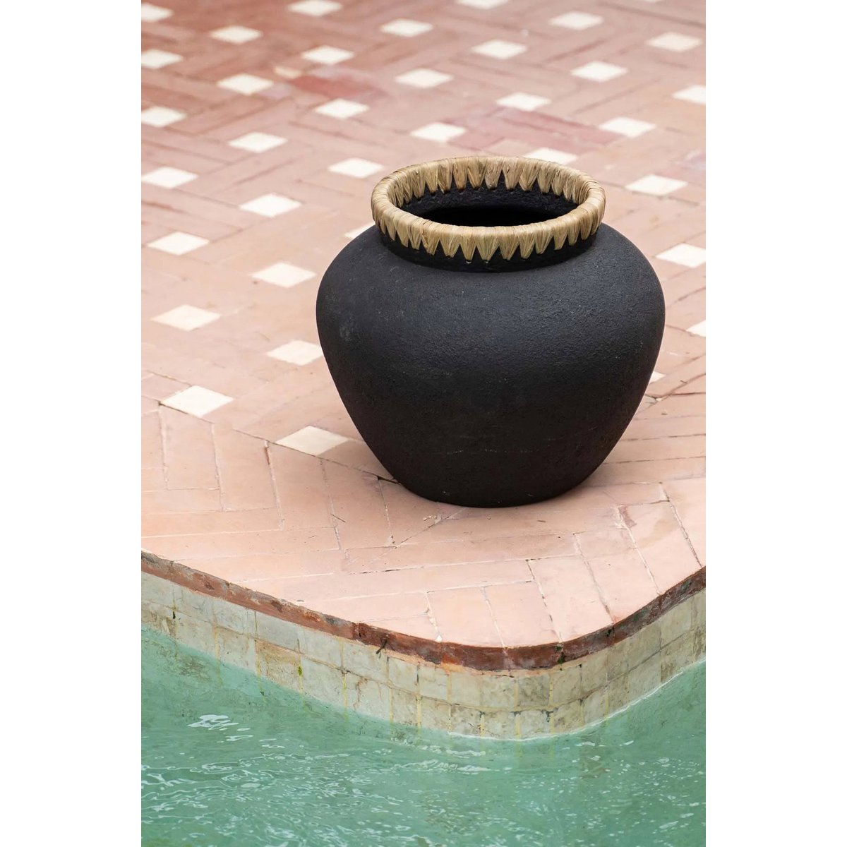 El Jarrón Styly - Negro Natural - L
