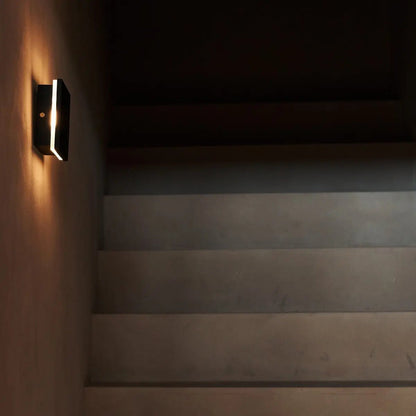 Cordless Wall Light Dimmable – Black Rechargeable Design
