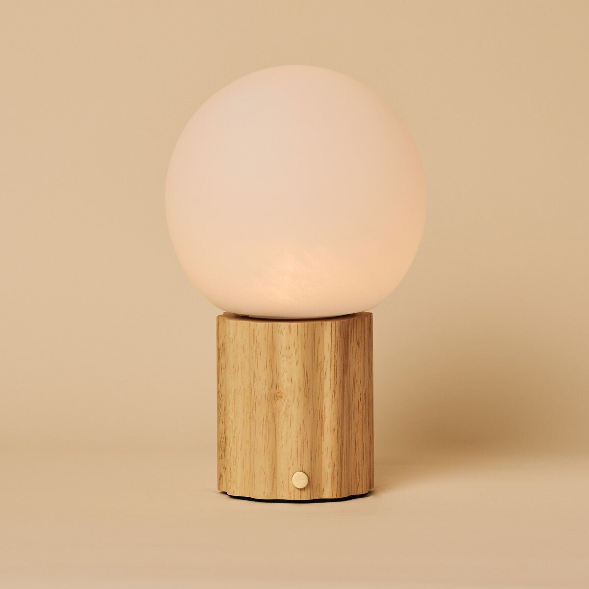 Light Brown Table Lamp – Rechargeable Cordless Lamp with 3 Light Colors