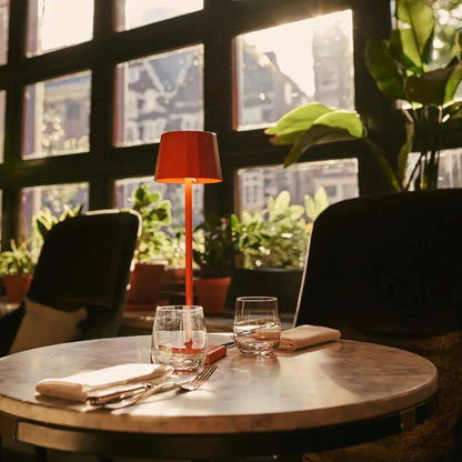 Combi Set Professional | 4 x Wouter Blossom Orange Rechargeable Table Lamps & 1 x Amstel Charging Station