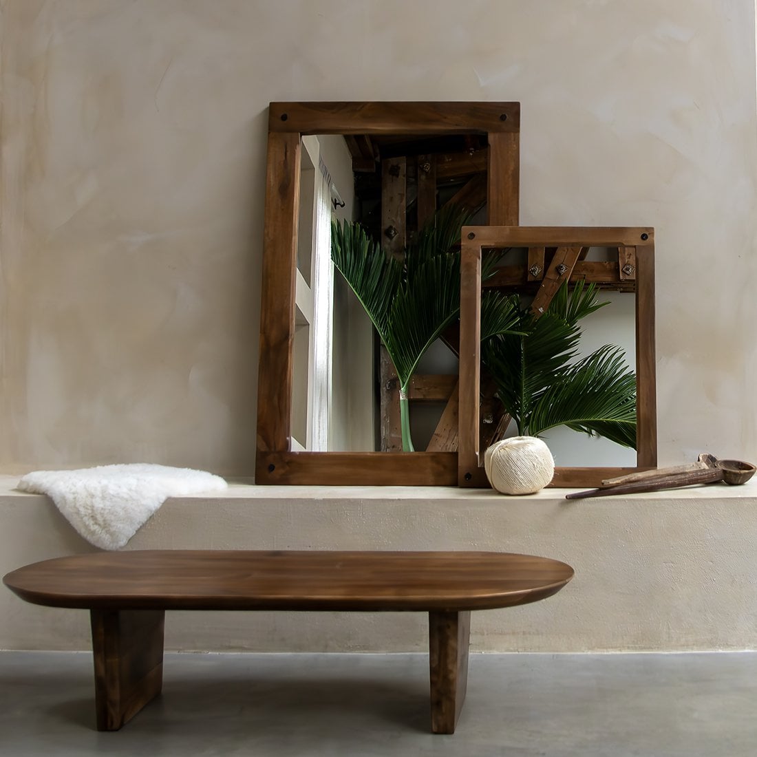 Mango Wood Coffee Table - Round Brown Bullnose Table