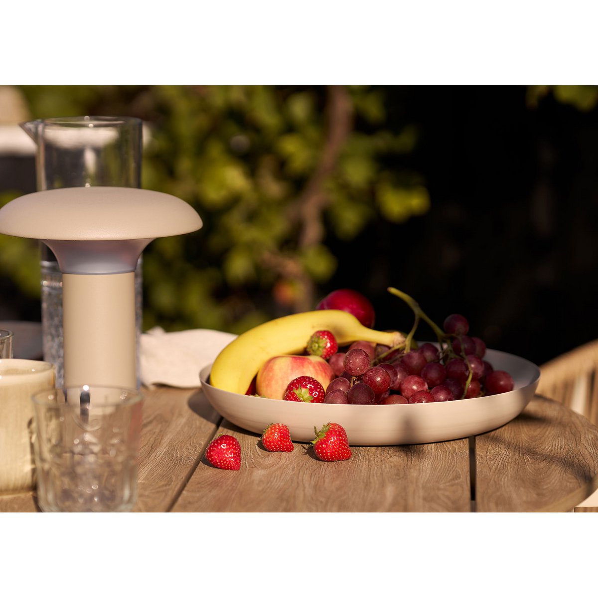 Metal Serving Tray - Beige Accent Tray, 30cm Diameter