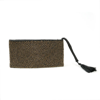 Golden Clutch: Chic & Functional for Your Essentials