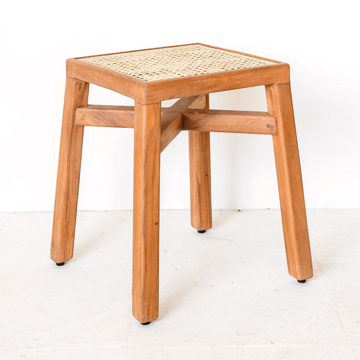 Wooden Stool – Solid Rectangular Stool – Handmade Square Stool Made of Rain Tree Wood with Woven Rattan Seating Surface SUBANG