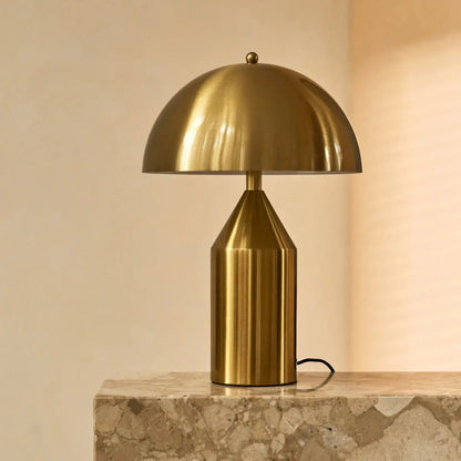 Otto Gold Dressoir Lamp – Stylish Metal Table Lamp for Any Room