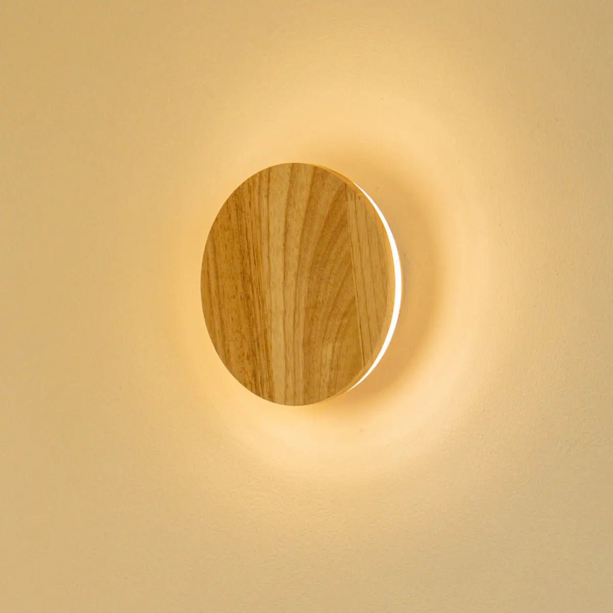 Cordless Wall Light - Light Brown Wood, Rechargeable & Dimmable