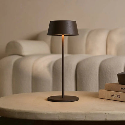 Lampe de table rechargeable Hugo marron moka | Élégante, à intensité variable et sans fil