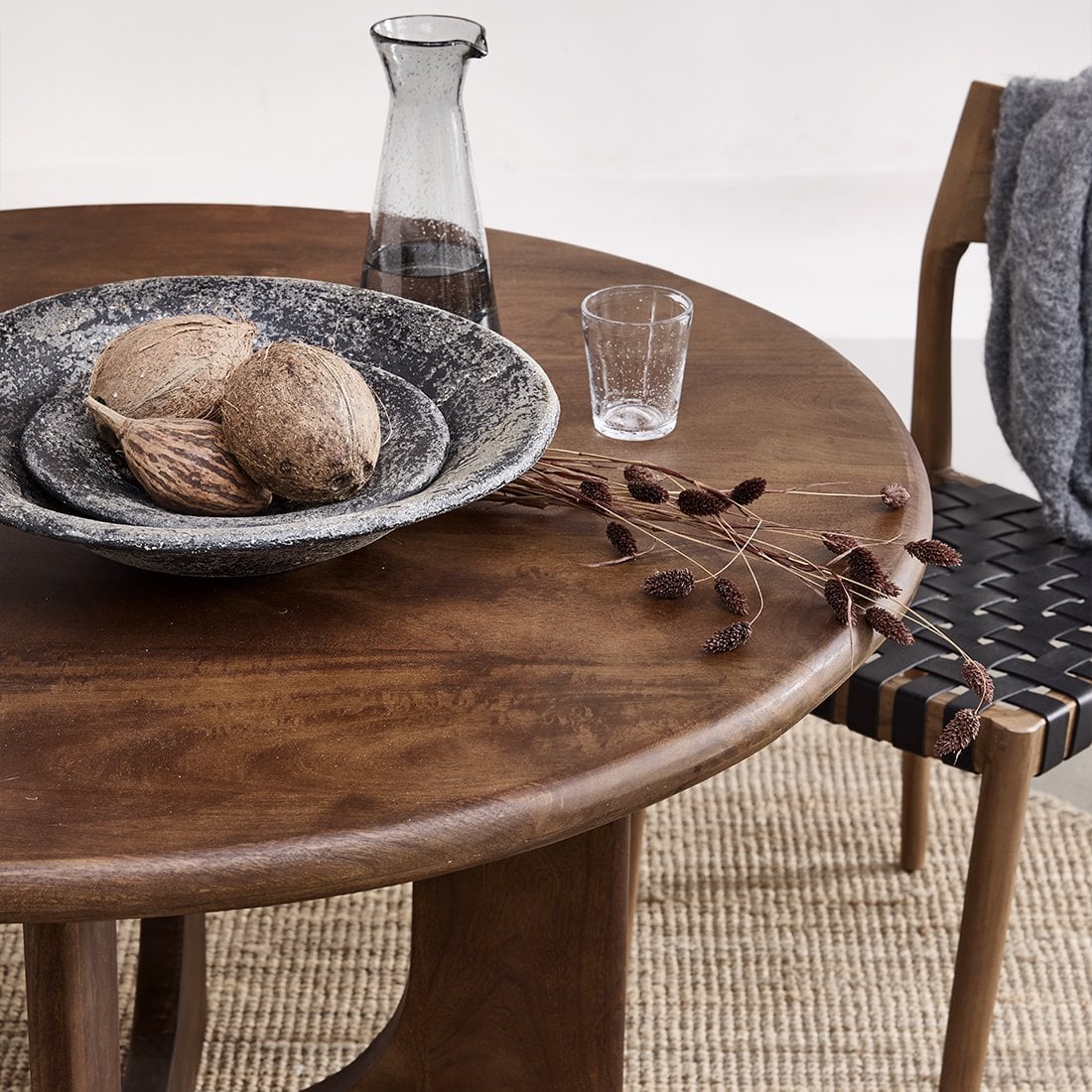 Mango Wood Dining Table - Round Bullnose Coliseo, 120 cm