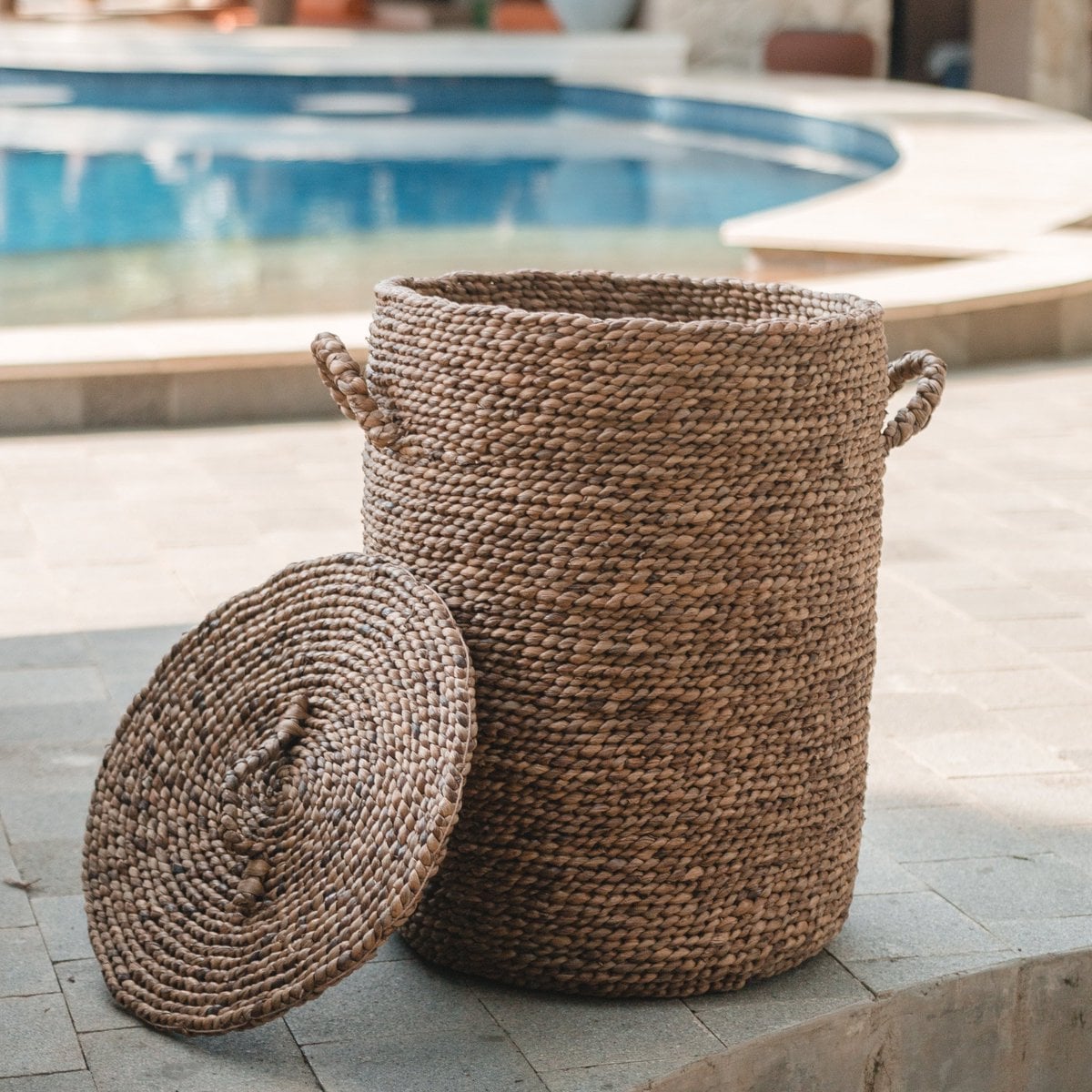 Water Hyacinth Storage Basket with Lid – Handwoven Ikat Laundry Bin