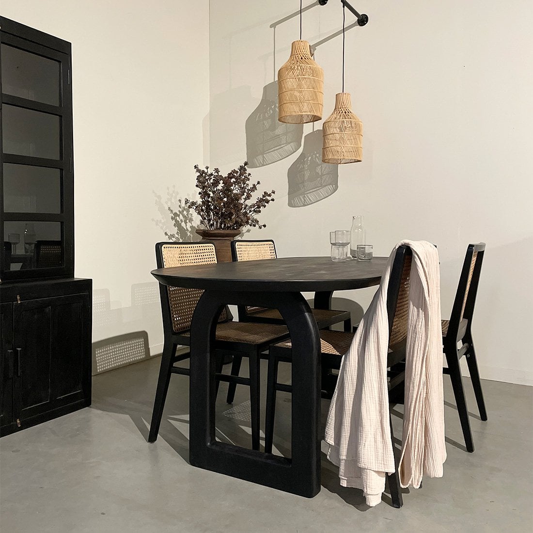 Mango Wood Dining Table - Black Bullnose Edge, Modern Style