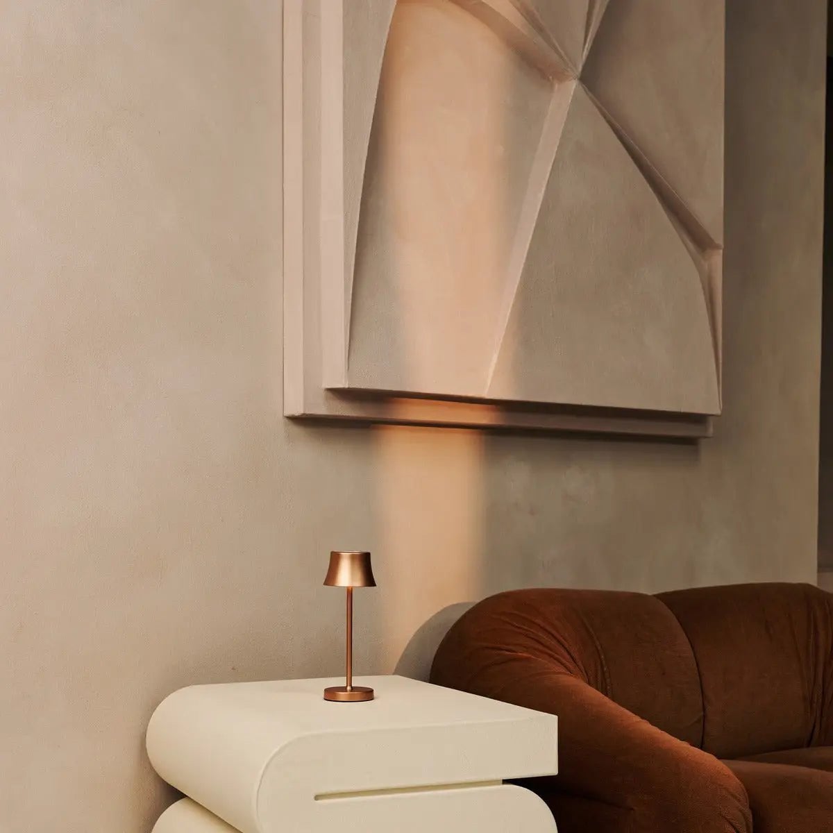Combi Set | 4 x De Pijp Mini Copper Rechargeable Table Lamps & 1 x Amstel Charging Station
