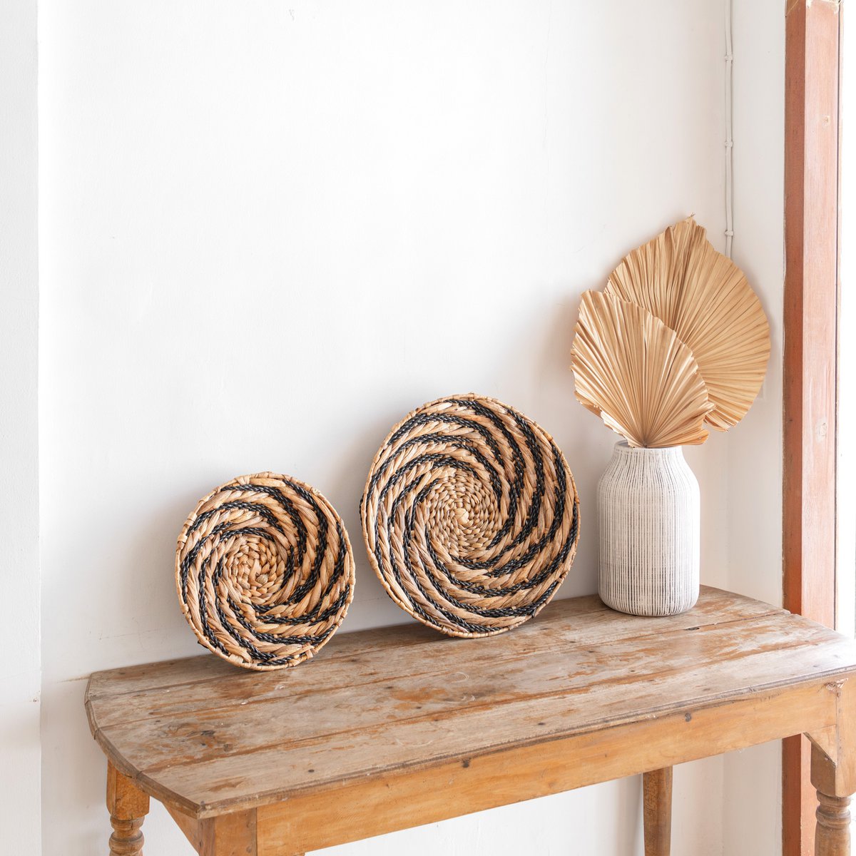 Water Hyacinth Wall Basket Bowl - Round Boho Decor, 30-40 cm