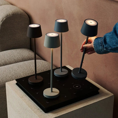 Amstel Station Professional Wireless Charging Station with 4 Charging Port | Easy & Functional with Qi-Technology