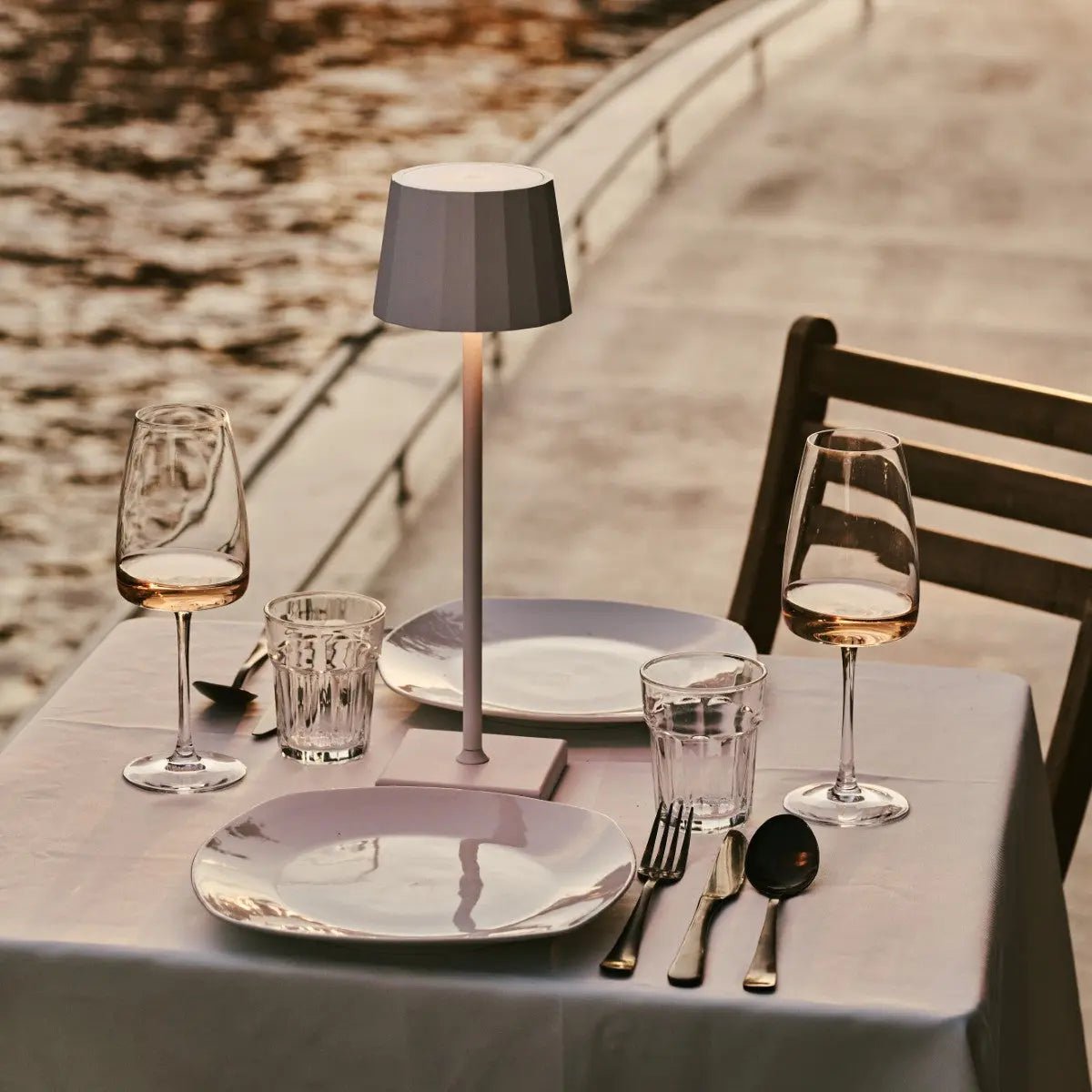 William White Rechargeable Table Lamp | Cordless, Dimmable & 120-Hour Battery Life