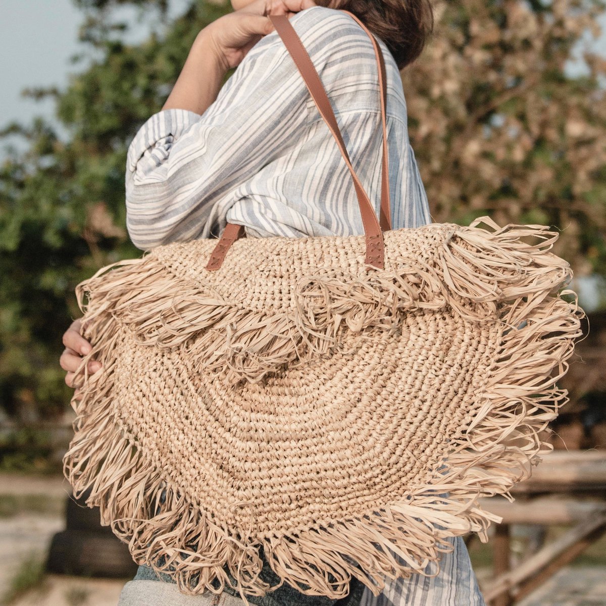 Raffia Shoulder Bag with Fringes - Beige Beach Tote SUMBAWA