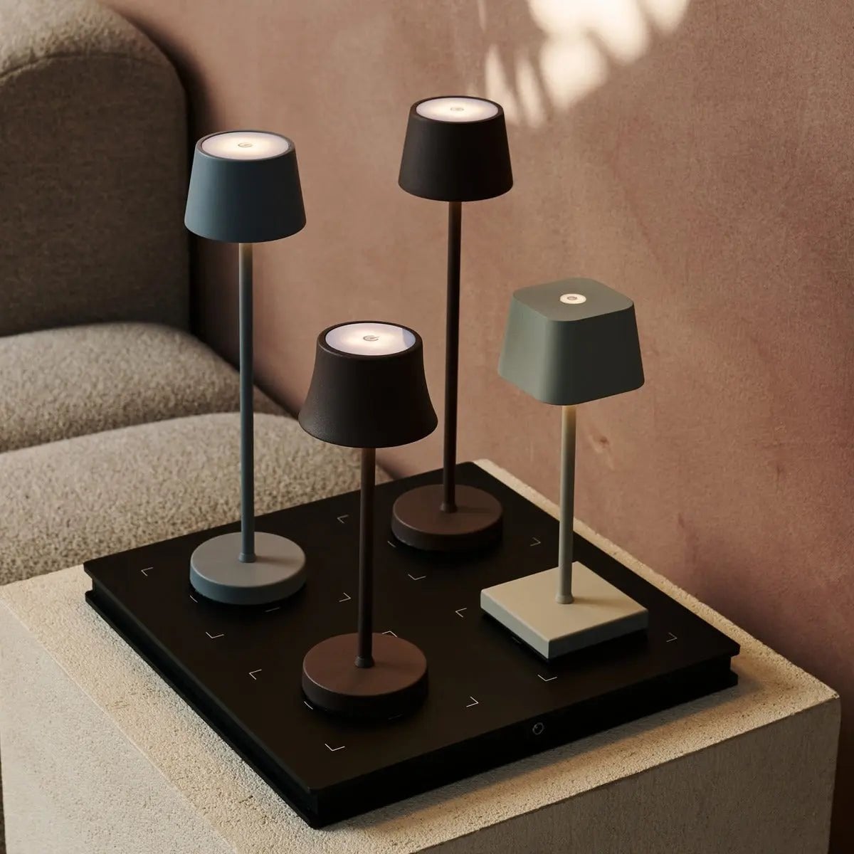 Amstel Station Professional Wireless Charging Station with 4 Charging Port | Easy & Functional with Qi-Technology