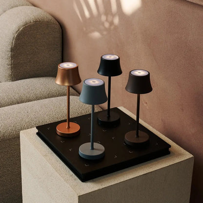 Amstel Station Professional Wireless Charging Station with 4 Charging Port | Easy & Functional with Qi-Technology