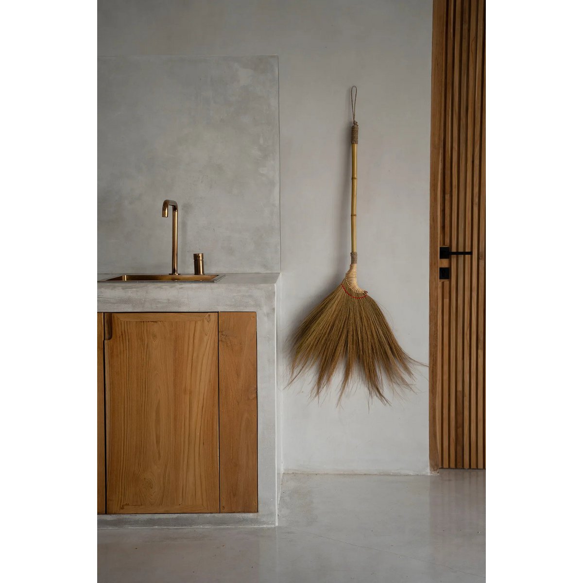 The Rayung Broom - Natural