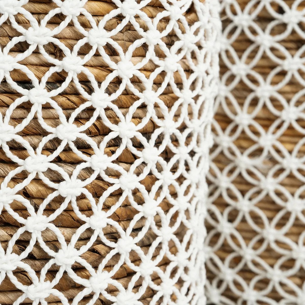 La Cesta de Macramé con Costura Cruzada - S