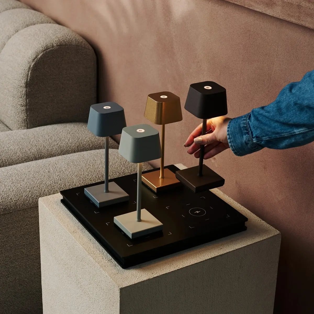Sarphati Mini Mouse Grey Cordless Table Lamp | Rechargeable via Charging Station & 3 Light Modes