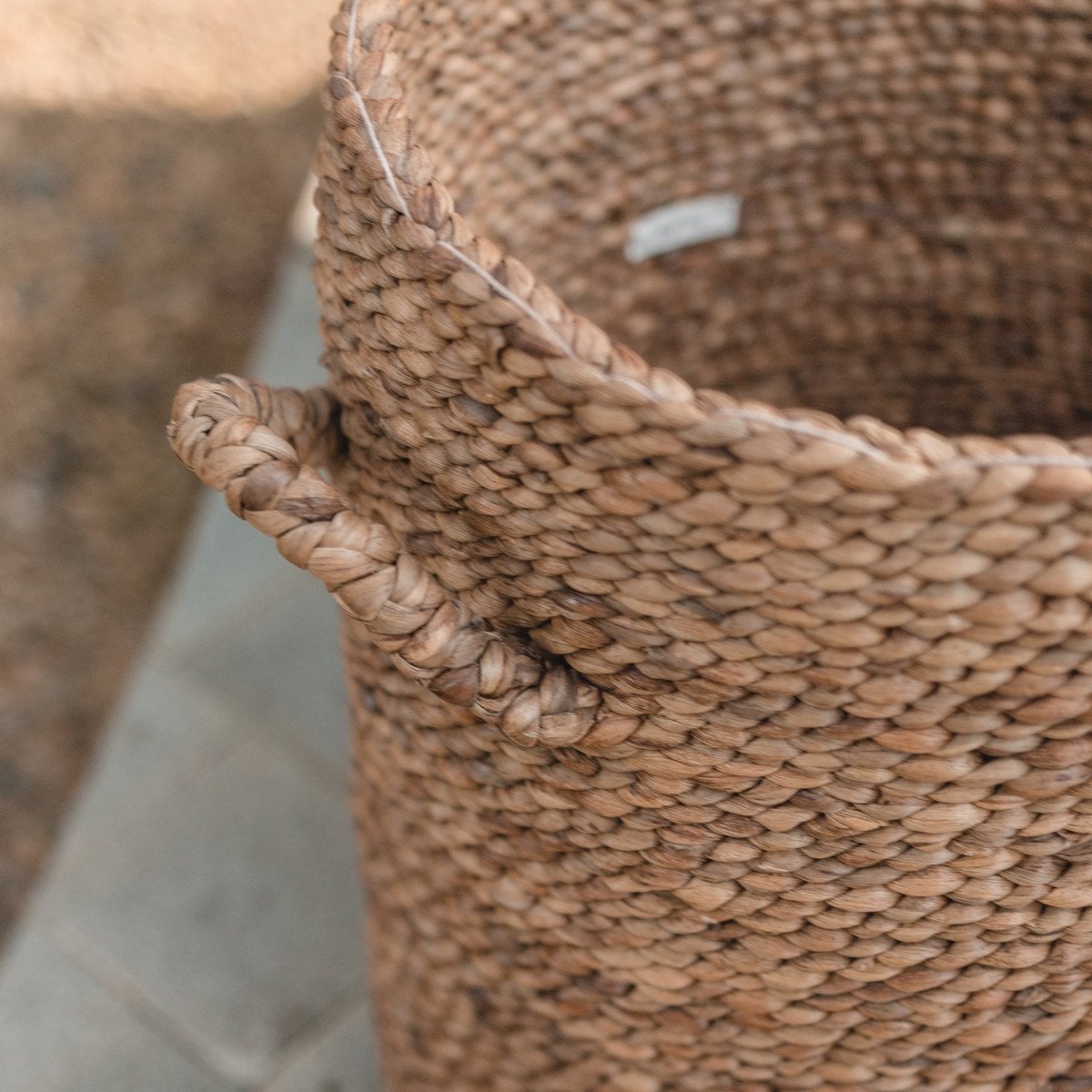 Water Hyacinth Storage Basket with Lid – Handwoven Ikat Laundry Bin