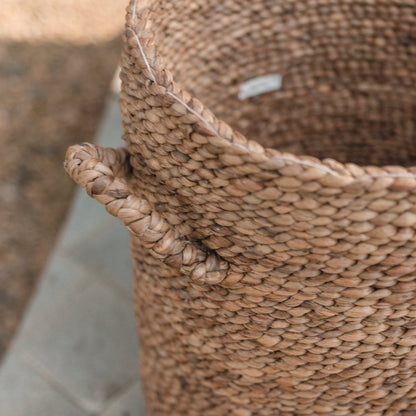 Water Hyacinth Storage Basket with Lid – Handwoven Ikat Laundry Bin