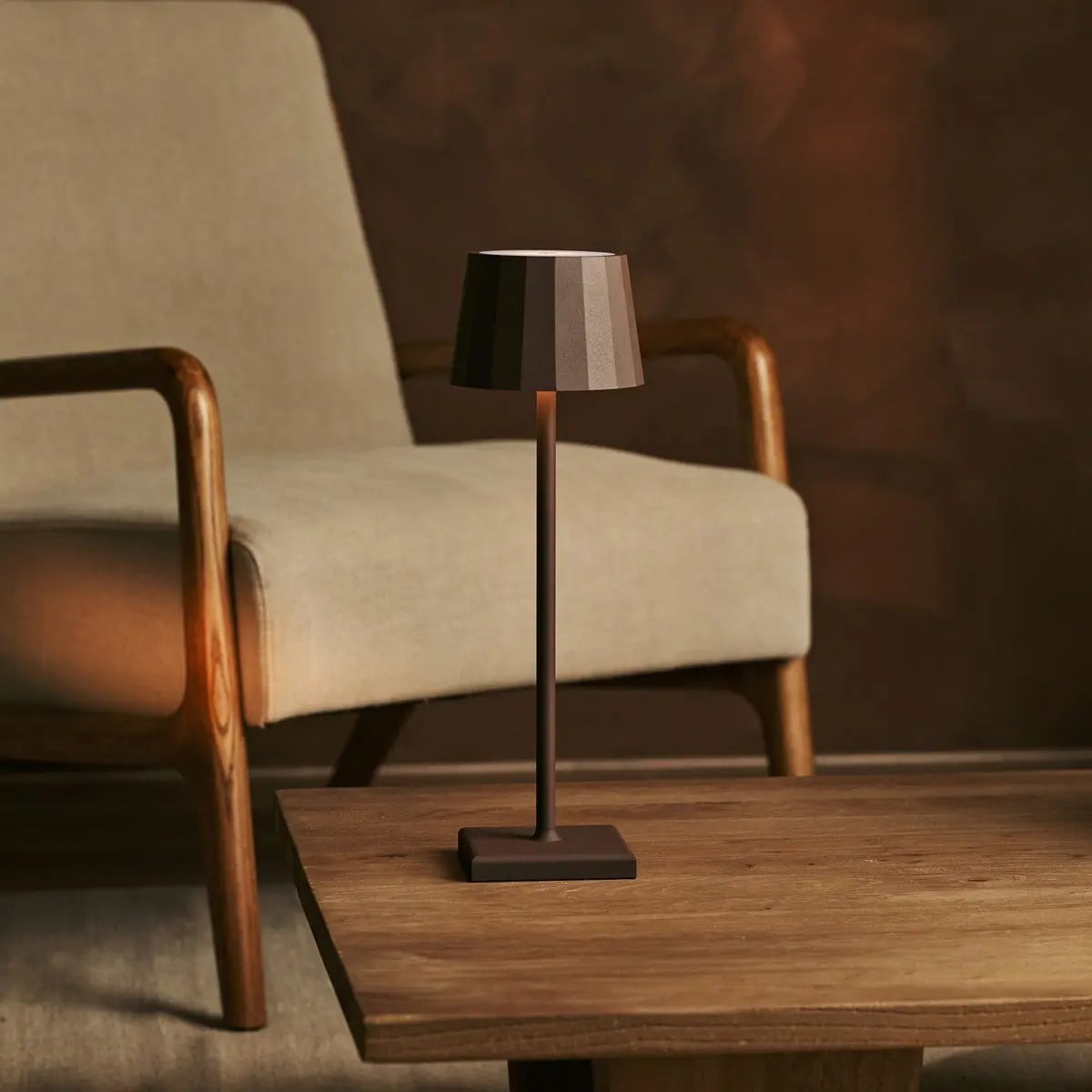 Wouter Mocha Brown Rechargeable Table Lamp | Wireless Charging & 120-Hour Battery Life