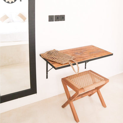 Tabouret en bois INDRA (beige) en Trembesi avec assise en papier recyclé tressé