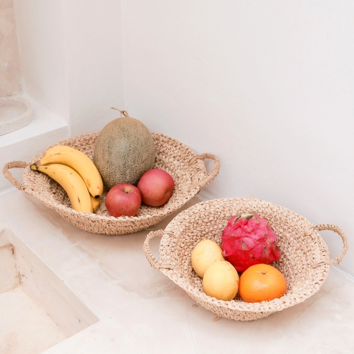 Woven Raffia Fruit Bowl – Handmade Bread Basket, Natural Fibers, 2 Sizes