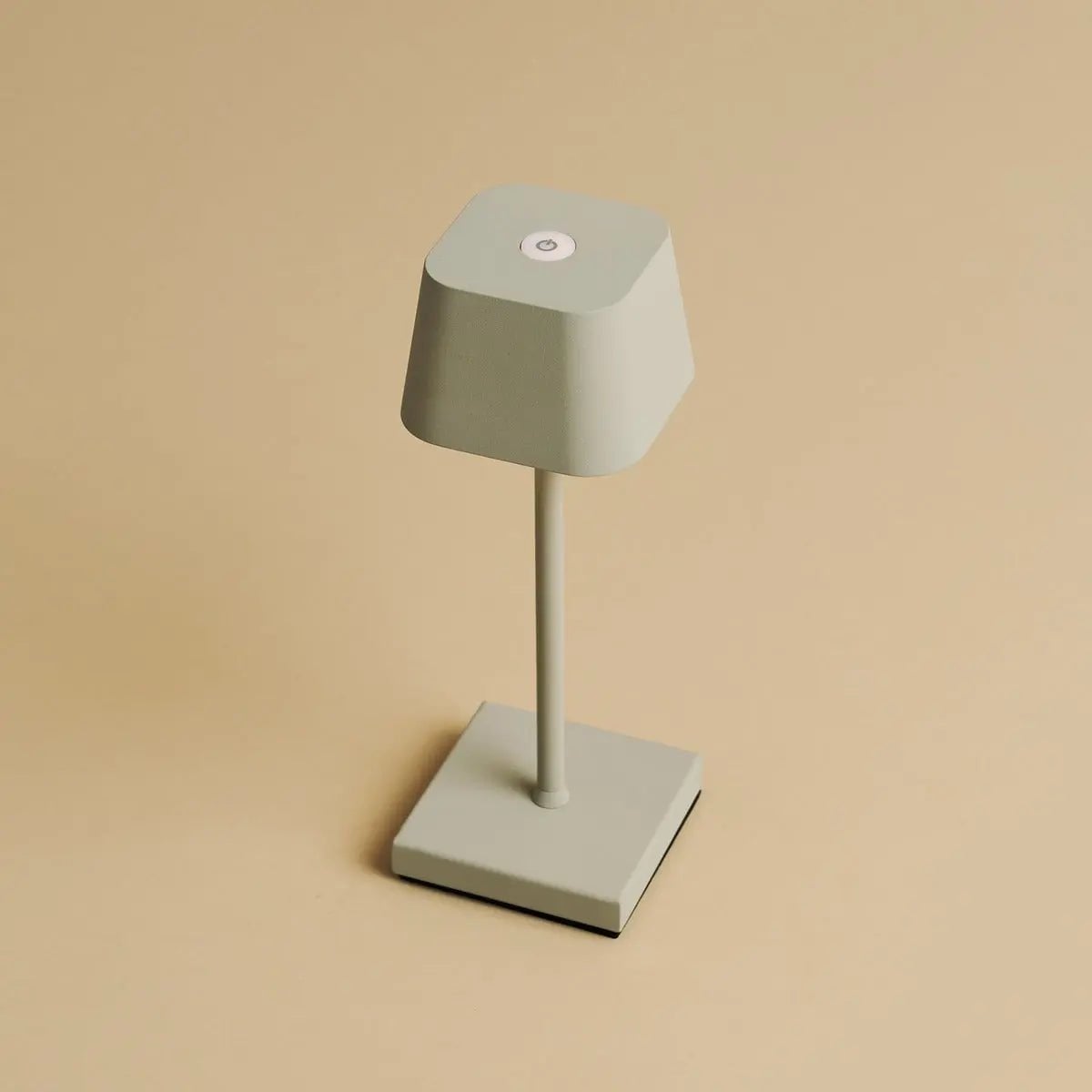 Kombi-Set Professional | 8 x Sarphati Mini Shadow Grey Akku-Tischleuchten & 1 x Ladestation Central Station