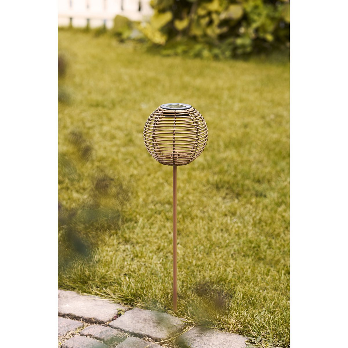 Carlisle Lamp, rechargeable with integrated solar panel, nature
