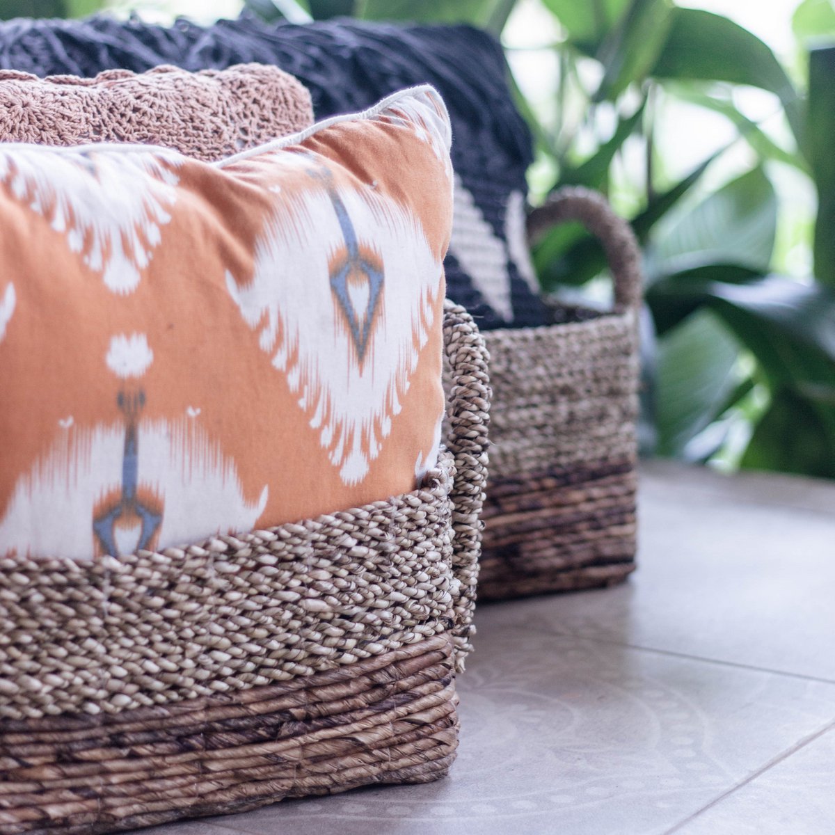 Seagrass Banana Fiber Storage Basket – Handwoven Decorative Basket, 2 Sizes