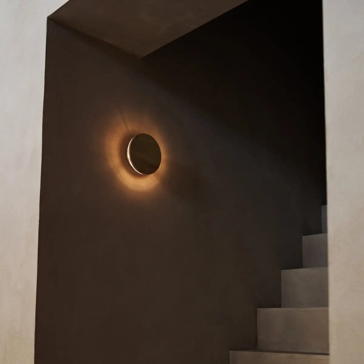 Cordless Wall Light - Light Brown Wood, Rechargeable & Dimmable