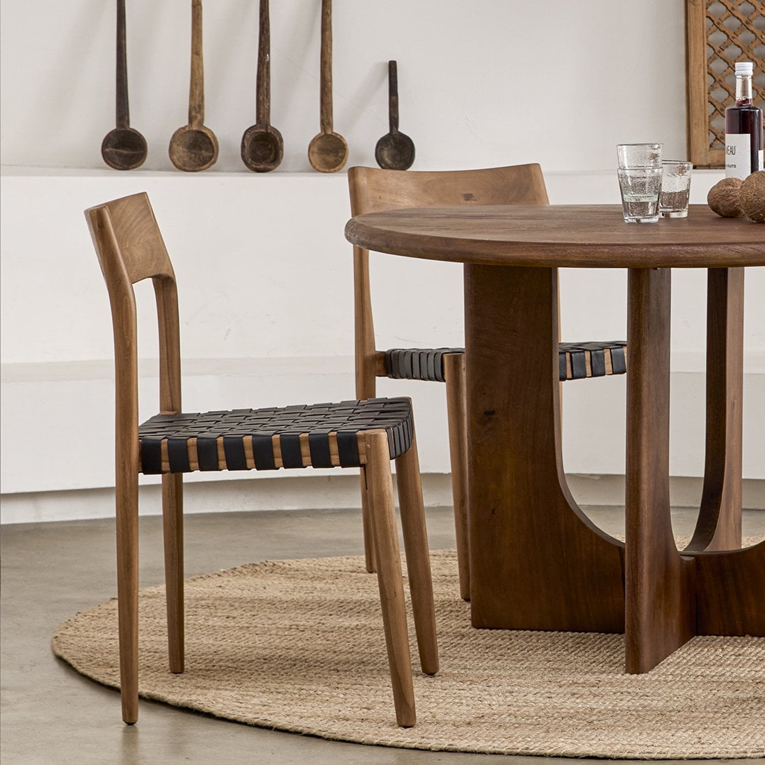Freya dining room chair black leather