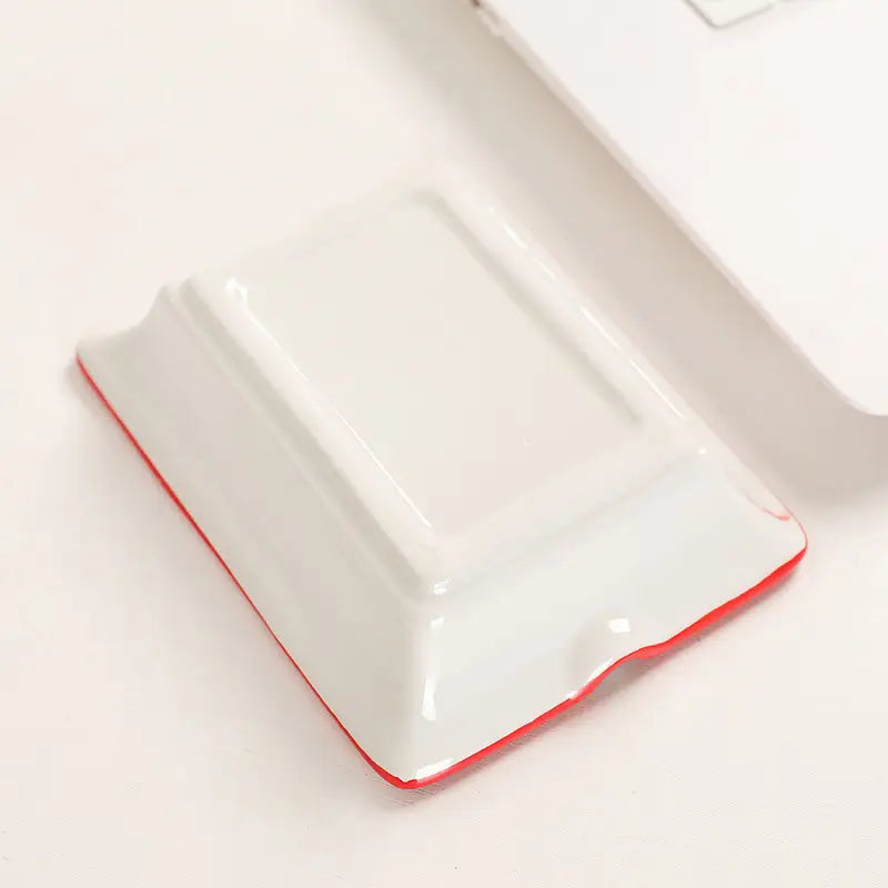 Ceramic Ashtray – Stylish & Functional for Home & Office