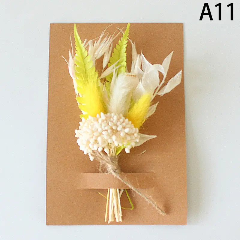 Mini Dried Flower Bouquet - DIY Wedding & Event Decor