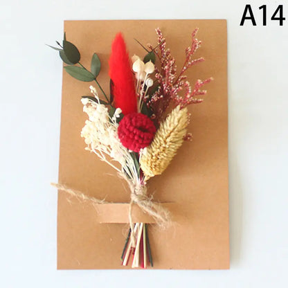 Mini Dried Flower Bouquet - DIY Wedding & Event Decor