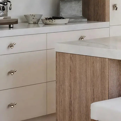 Brass Cabinet Handles – Minimalist Design for Kitchen