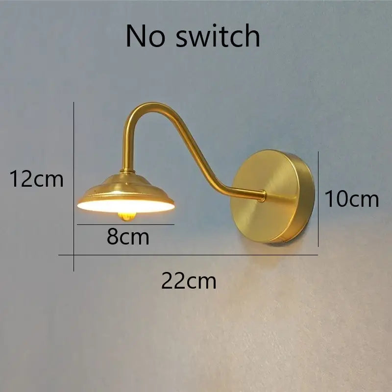 Golden Curved Wall Sconce – Plug-in LED for Bedroom | sitezone test 02