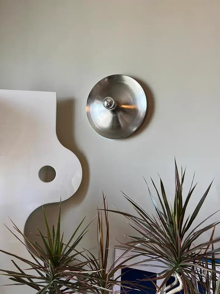 Retro UFO Wall Lamp – Bauhaus Design for Stylish Decor