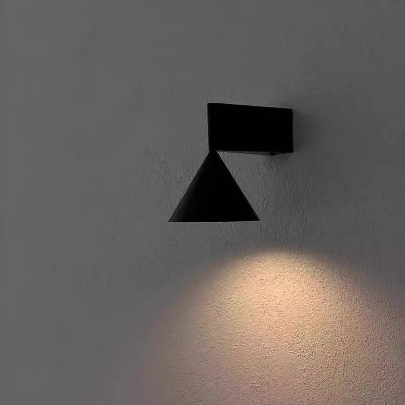 Minimalist Bedside Wall Lamp – Geometric Design for Bedroom
