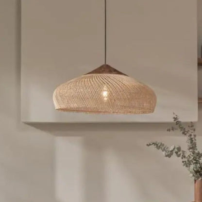 Rustic Rattan Pendant Light – Natural Woven Design for Dining