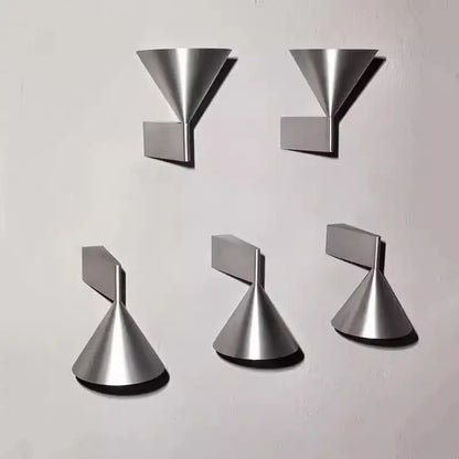 Minimalist Bedside Wall Lamp – Geometric Design for Bedroom