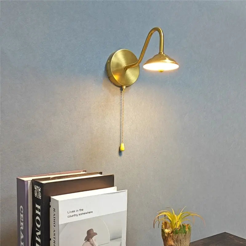 Golden Curved Wall Sconce – Plug-in LED for Bedroom | sitezone test 02