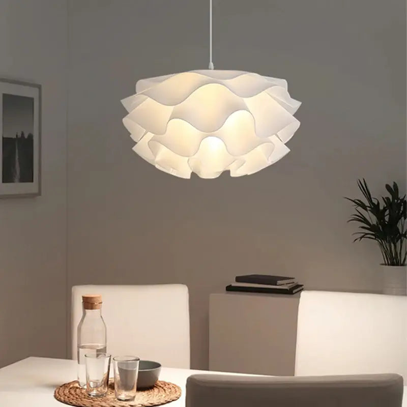 Romantische Blumen-Pendelleuchte für Schlafzimmer, nordischer cremefarbener Wind-Kronleuchter, Wohn- und Esszimmer, moderne Deckenleuchten, Heimdekoration