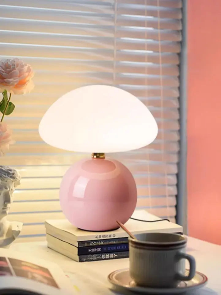 Mushroom Table Lamp - USB Charging & Mood Lighting