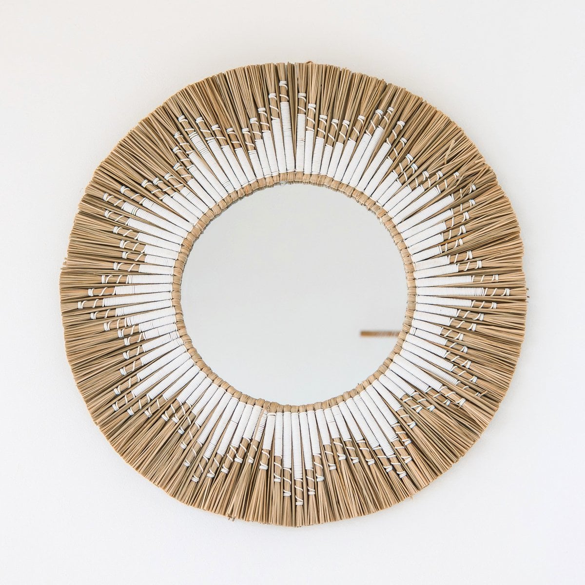 Seagrass Wall Mirror – Round Boho Mirror with Cotton Fringe, 60cm