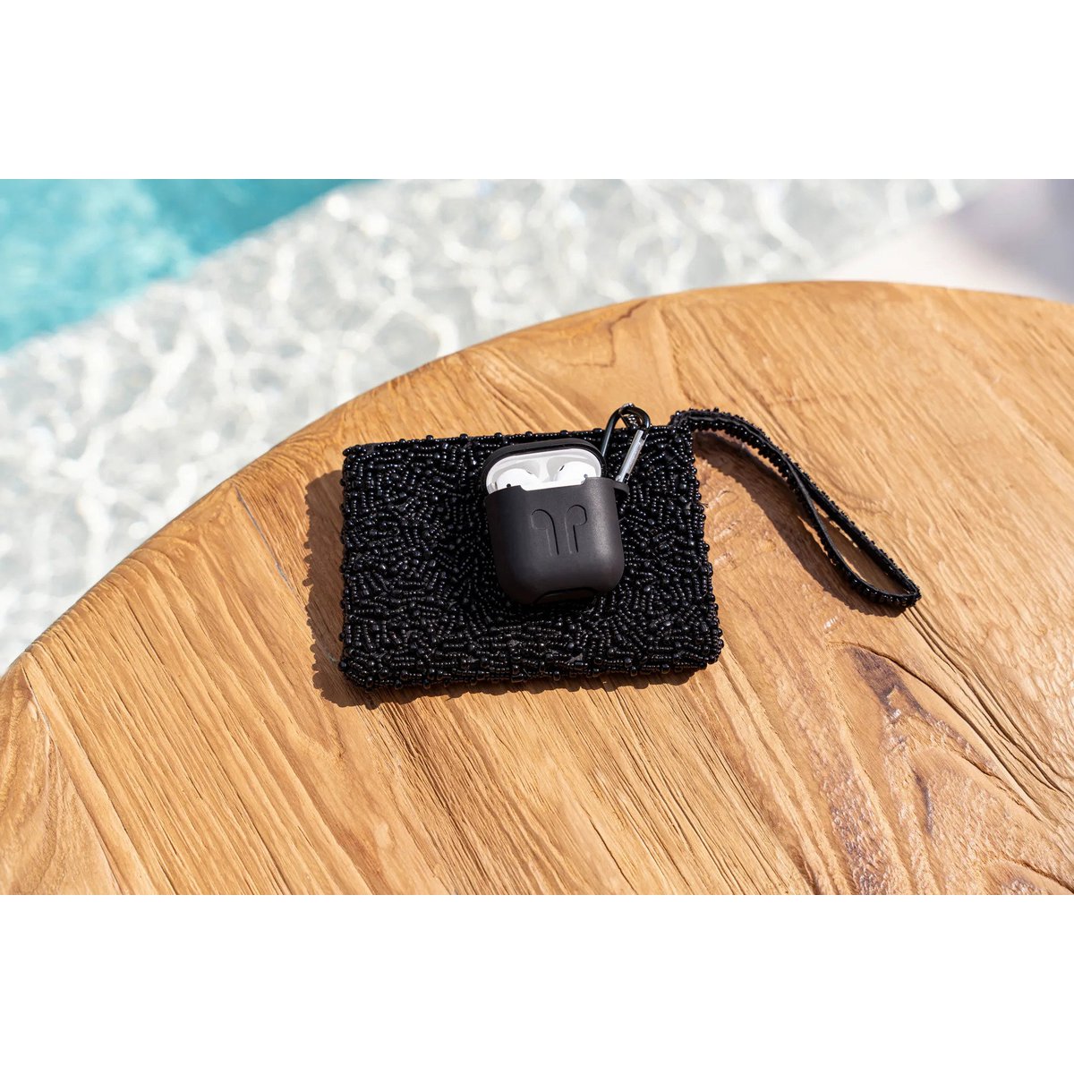 Black Compact Wallet - Elegant Everyday Accessory